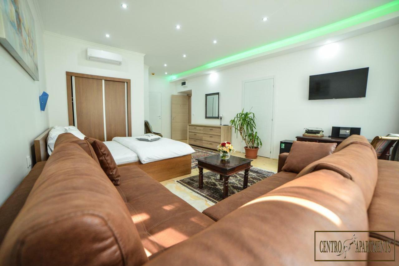 Centro Apartments 斯雷姆斯卡米特罗维察 外观 照片